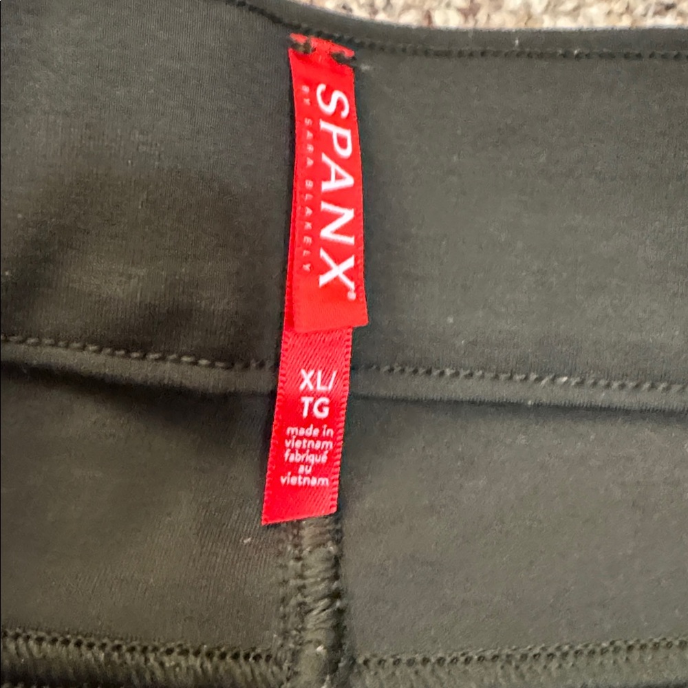 SPANX green leggings - Picture 3 of 4